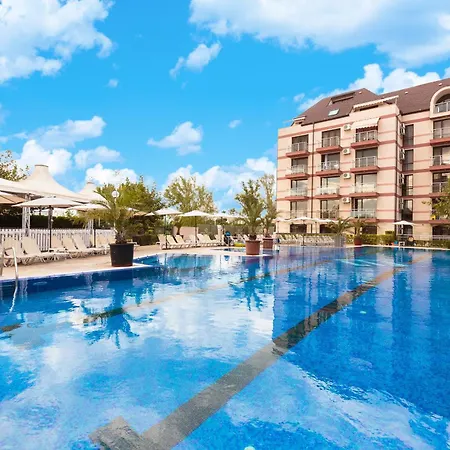 In Tarsis & Aquapark Lägenhet Slăntjev Brjag